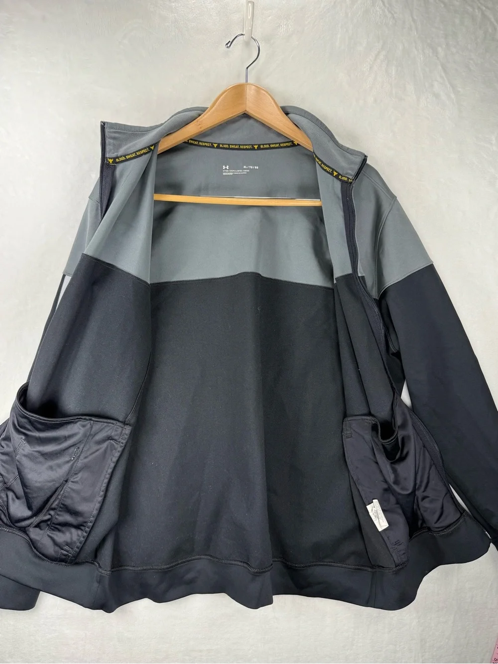 Under Armour Project Rock Blood Sweat Respect Track Jacket XL